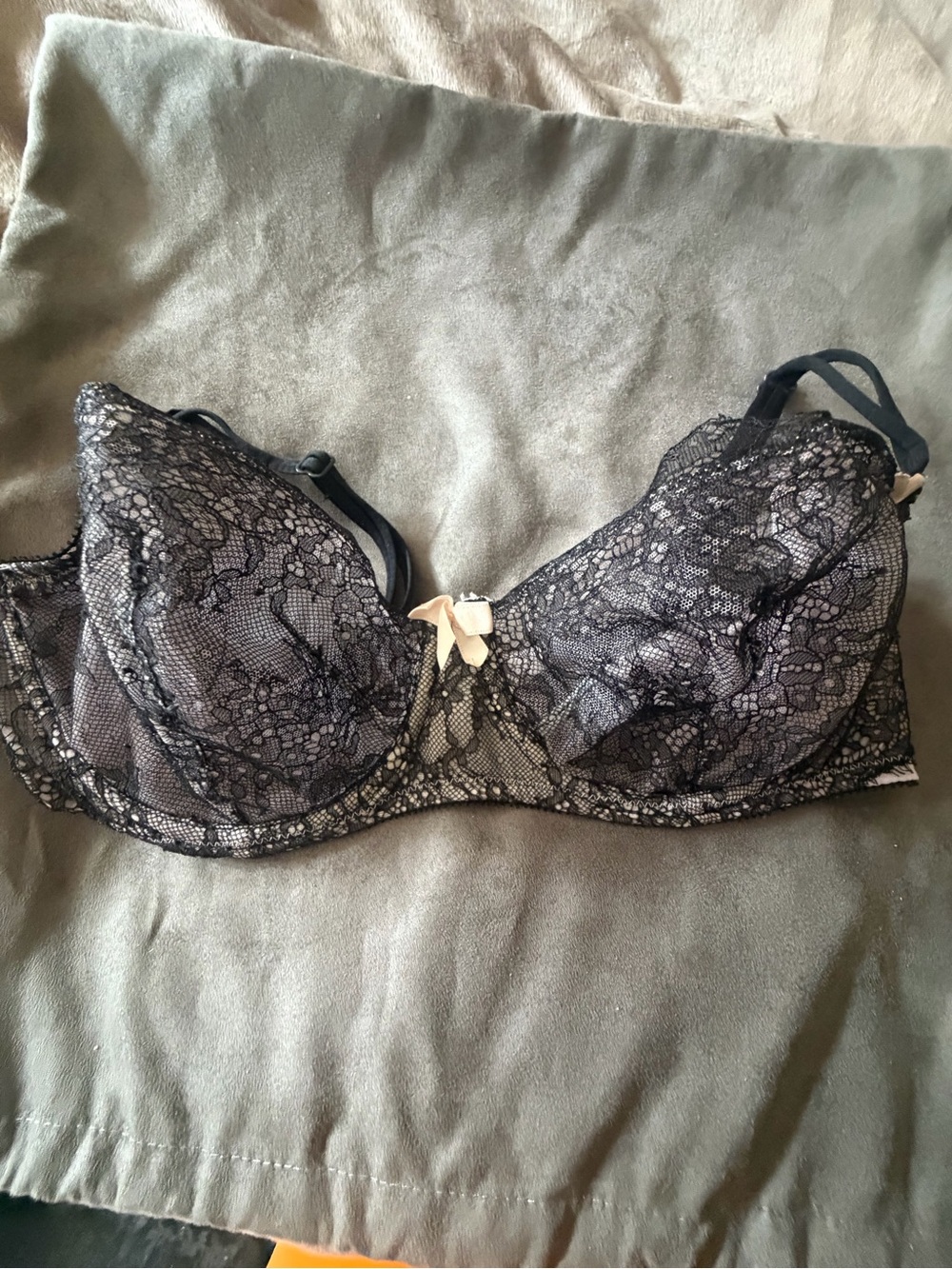 Victoria’s Secret Very Sexy Unlined Demi Bra, size 36D